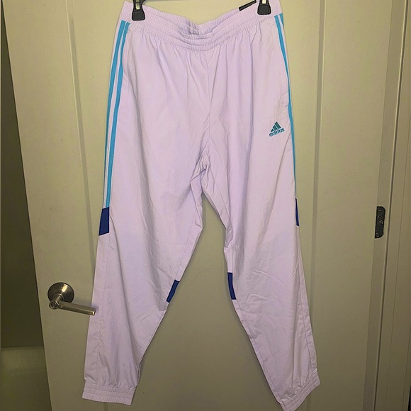 lilac adidas joggers - Picture 3 of 4